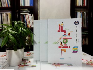 幼兒園畢業(yè)紀(jì)念相冊(cè)-金蘋果大班畢業(yè)留念冊(cè)定制