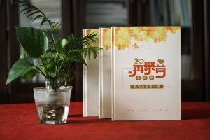 青春不散場同學(xué)聚會(huì)紀(jì)念冊(cè)定制-老同學(xué)再聚首相冊(cè)影集